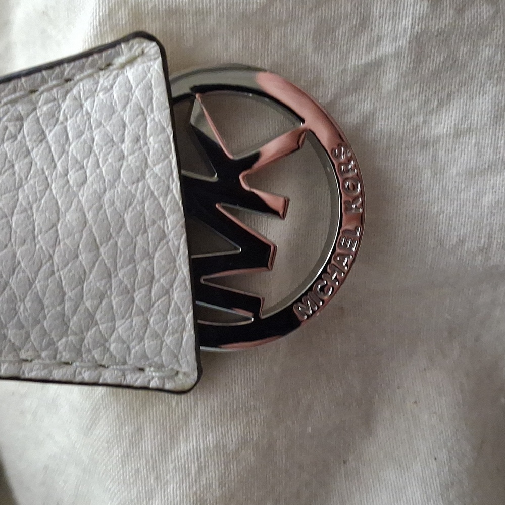 Michael Kors White With Silver Harware Satchel Bag - Large - Picture 3 of 16